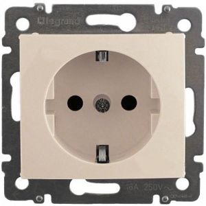 Мех. розетки 1-м. с/у с/з LEGRAND VALENA Слон. Кость 774320