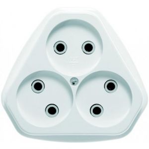 Розетка 3-м. о/у б/з ЕЛИЗАВЕТА PA10-387 5920 (Р)