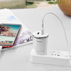 Зарядное устройство Hoco C38A 2USB 2.4A белое